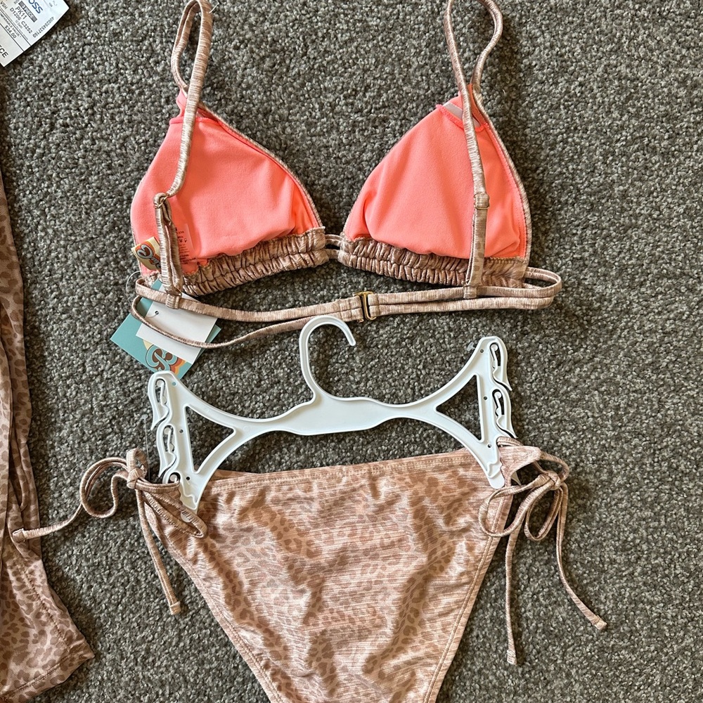 Leopard Print Bikini Set - Picture 7 of 10